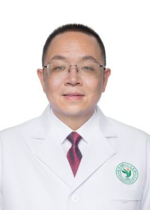 王&nbsp; &nbsp; 毅