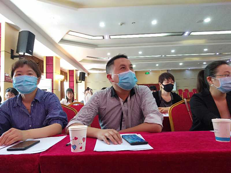 战疫情 显担当——5.12国际护士节主题演讲比赛（初赛）