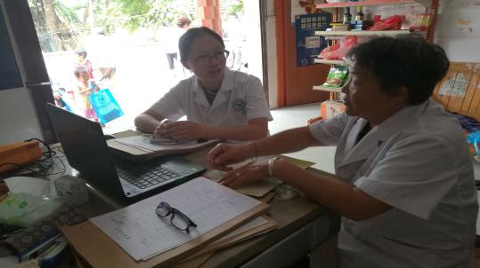 三大活动同开展 服务基层树形象