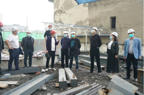 筑牢安全防线 护航二十大 丨院领导督导检查西区综合楼在建项目！
