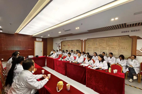 行政查房深一线 破解难题促提升——2025年院长行政查房走进功能科