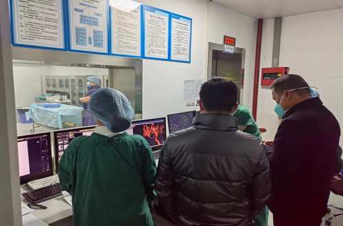 “拆弹”专家化险为夷丨脑动脉瘤患者重获新生