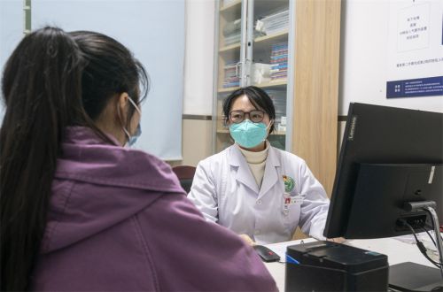 遭遇“断崖式”降温 注意预防呼吸道疾病